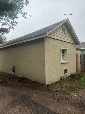 Efficiency Stand Alone Back-house in Bivins! All Utilities Paid!! To Schedule Viewing – photo 1
