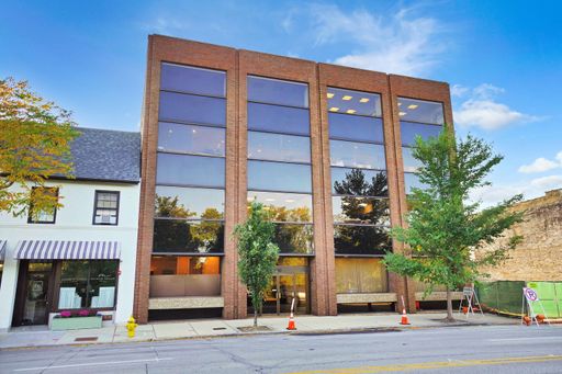 Bright Downtown Winnetka Office Space
