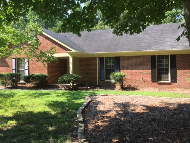 Charlotte House: 1826 Watlington Drive