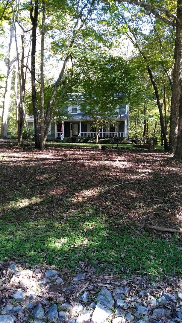 Matthews House: 433 Raintree Drive