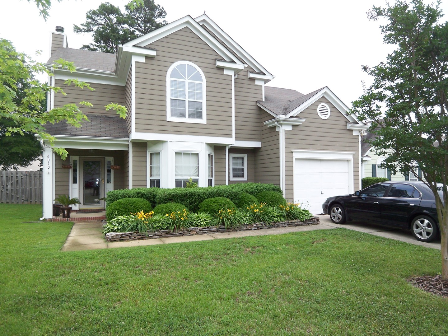 Indian Trail House: 6010 Kenmore Lane