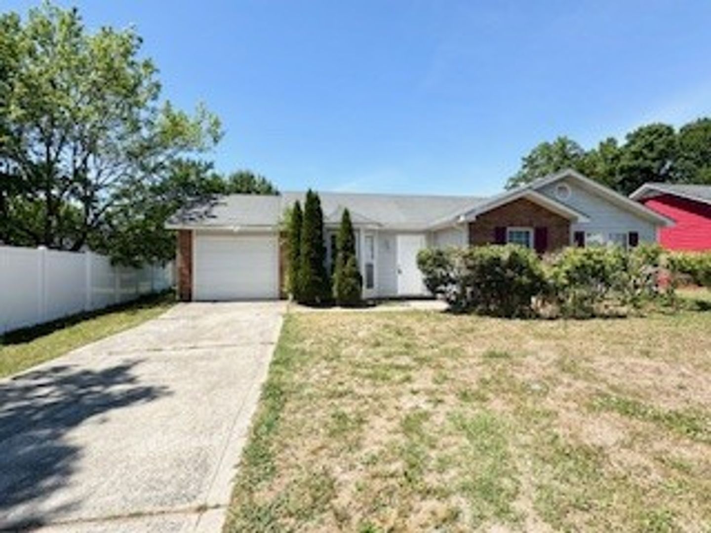Monroe House: 4203 Manchester Lane