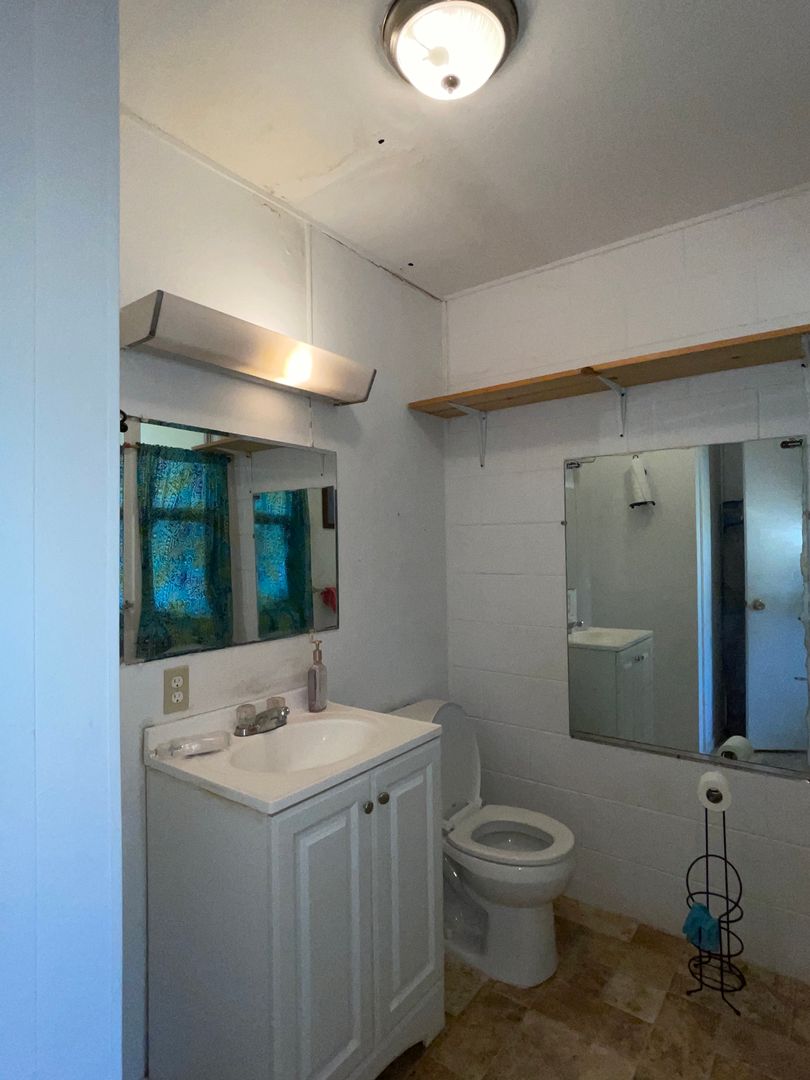 Wai’anae House: 85-124 Ala Walua St