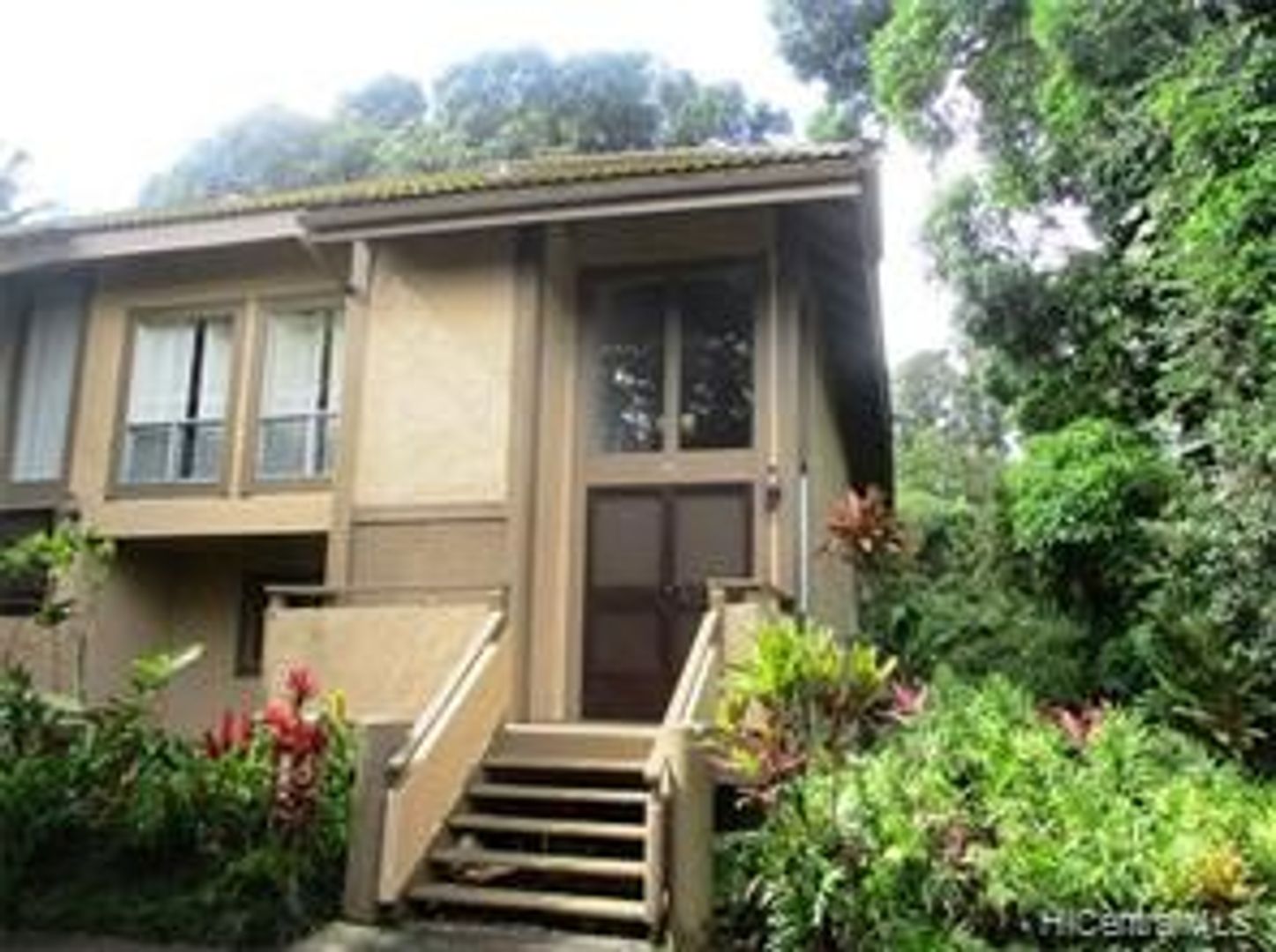 Kaneohe House: 46-318 Haiku Road #56