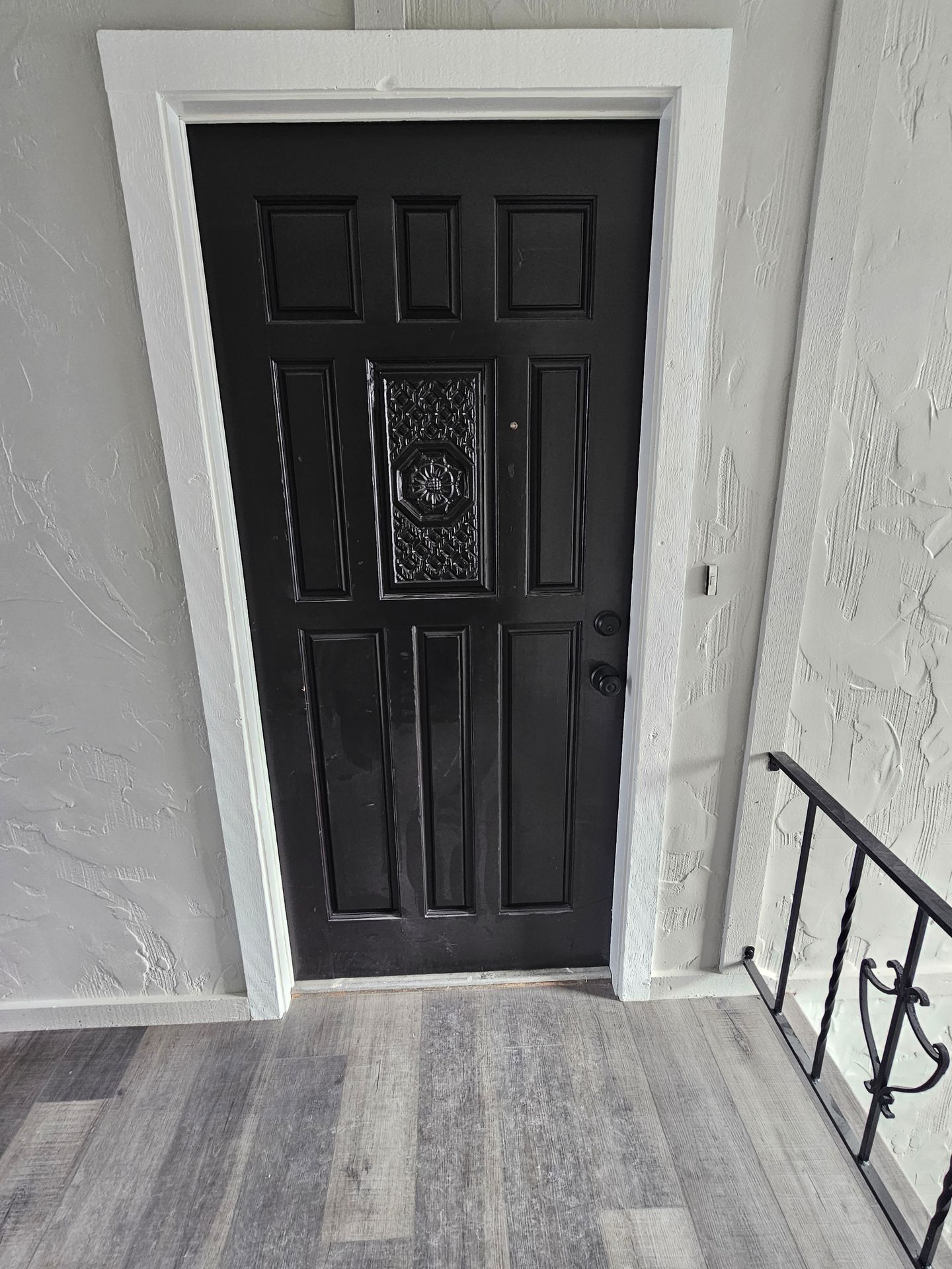 Emporia Apartment: 126 W 15th Ave - Loft #3