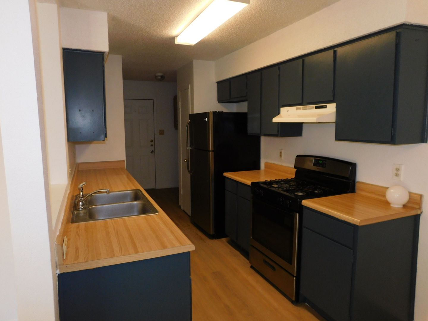 Round Rock Apartment: 1708/1710 Horseshoe Circle