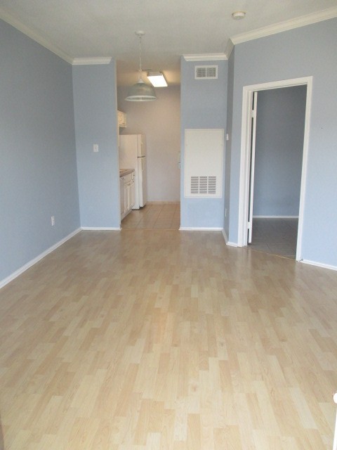 Austin Condo: 12166 Metric Blvd Apt 215