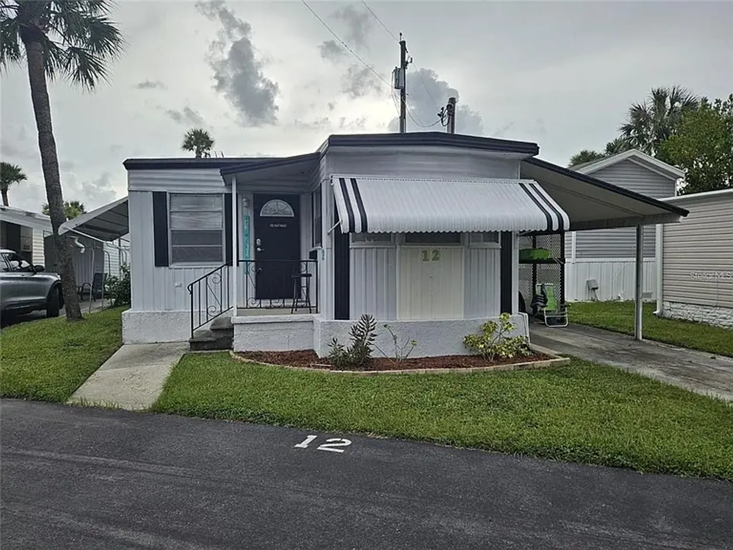 Tampa House: 4851 W. Gandy Blvd. B3 - L12