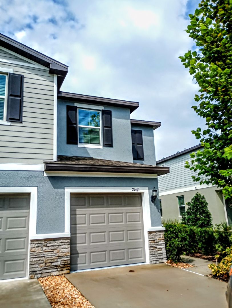 Land O'Lakes Townhome: 21415 Darter Rd.