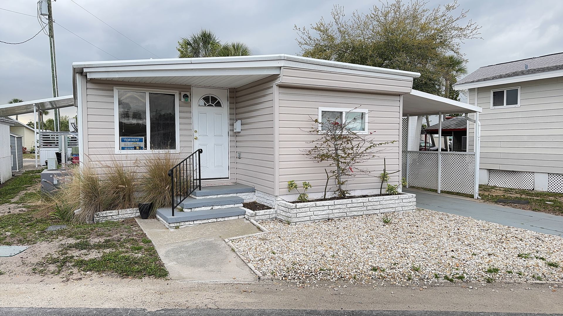 Tampa House: 4851 W. Gandy Blvd. B3-L14