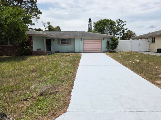 Beautiful Updated 2-Bedroom Home for rent with Screened-In Pool! – photo 1