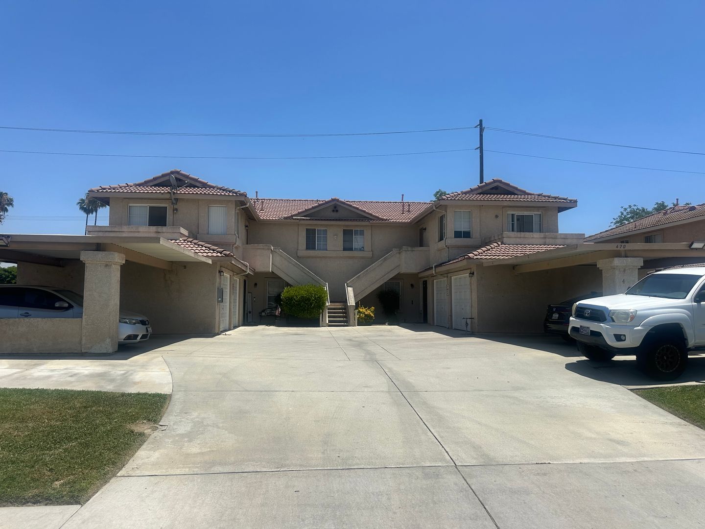 Hemet Apartment: 470 Westminster Pl.