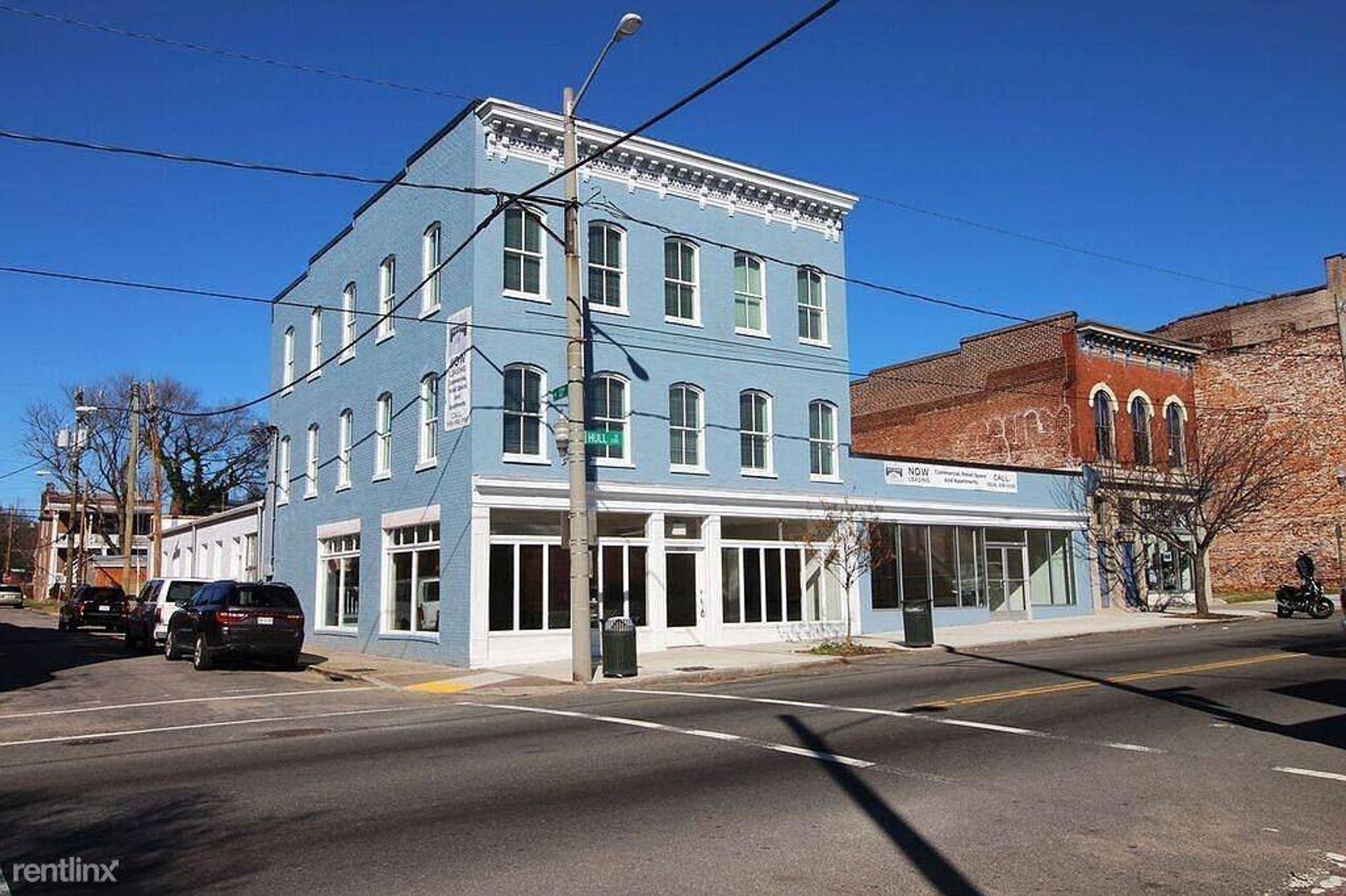 Richmond Apartment: 7 W 13th St