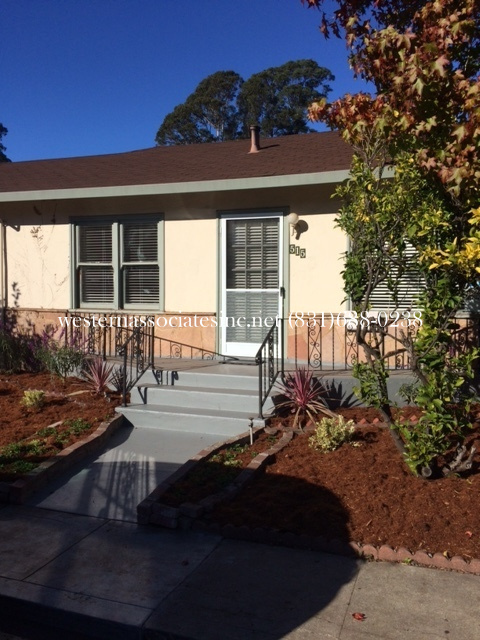 Capitola Apartment: 511/515 Sunset Dr.