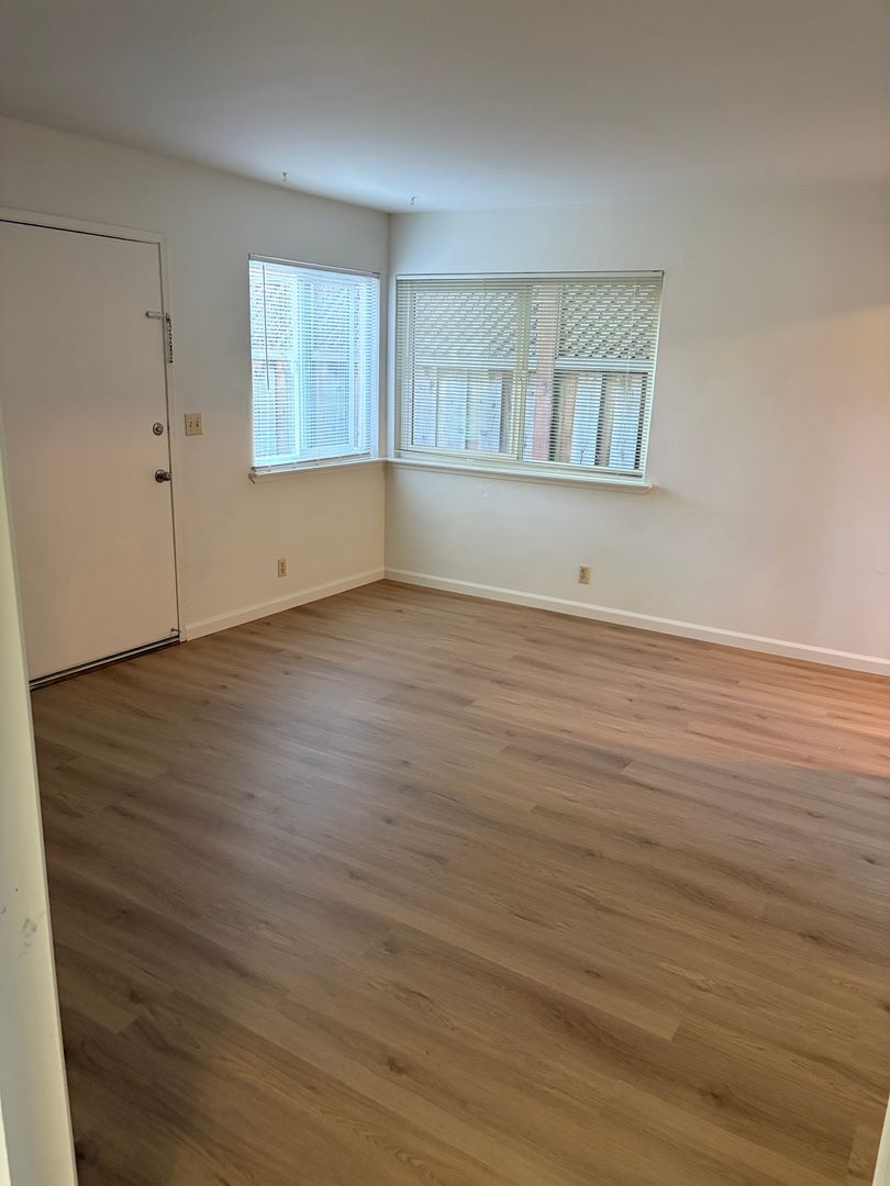 Capitola Apartment: 1780 47th Ave.
