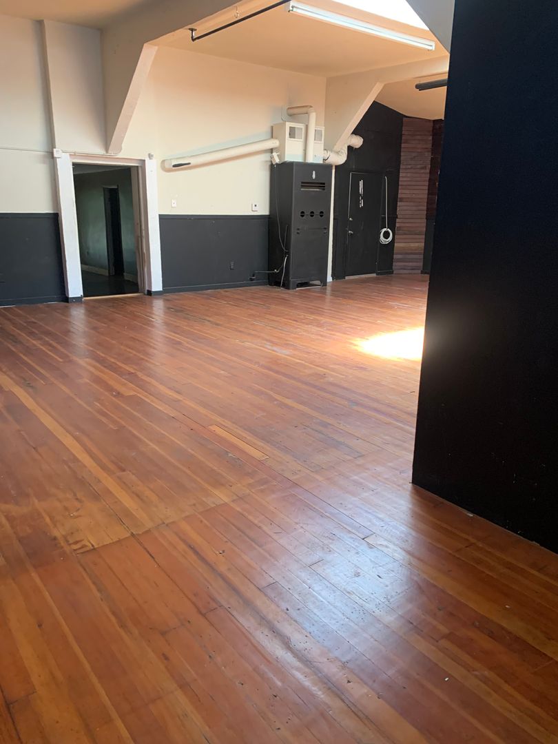 Oakland Apartment: 1200 & 1246 20th Ave. & 2000 Solano Wy.