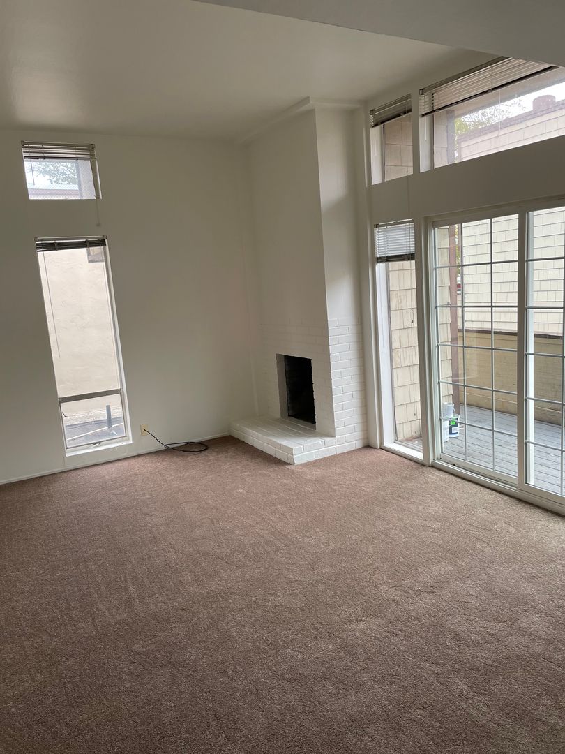 San Rafael Apartment: 167 Novato St.