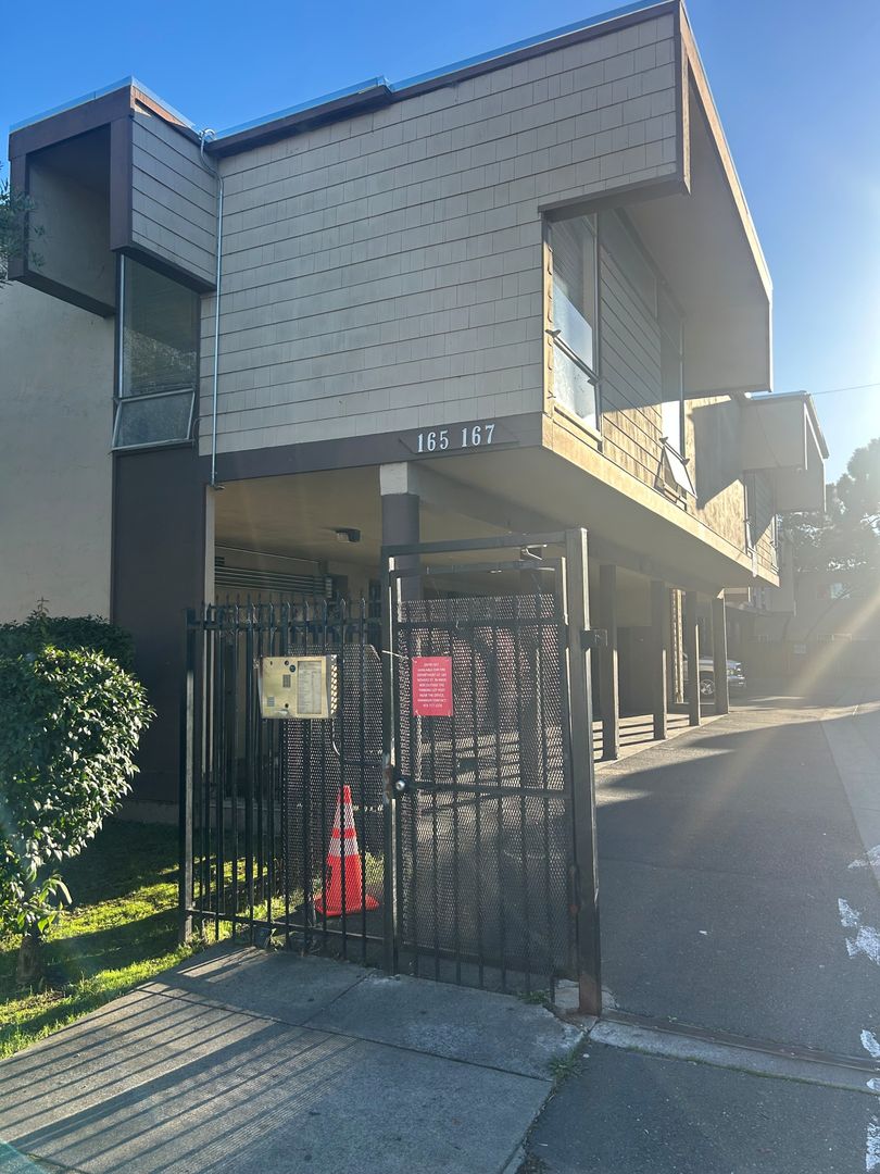 San Rafael Apartment: 167 Novato St.