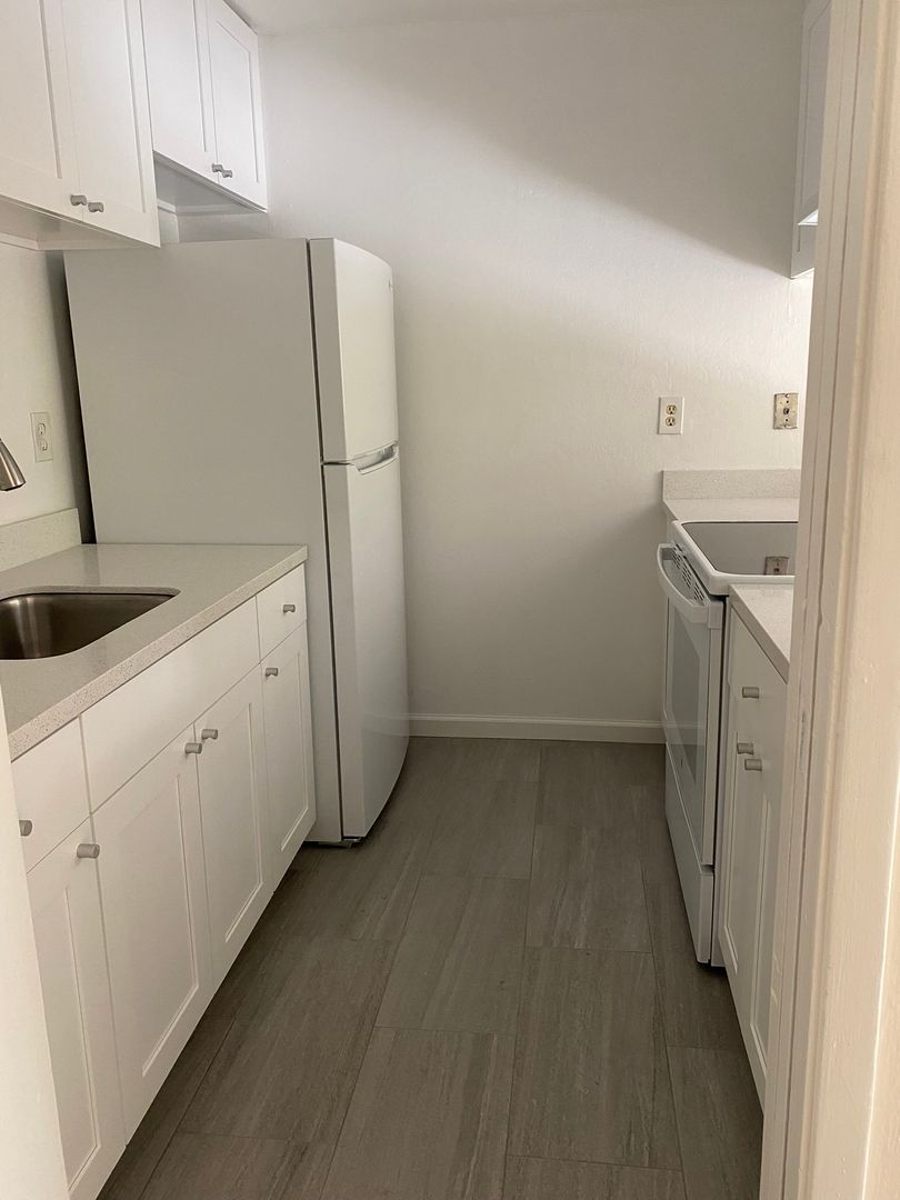 San Rafael Apartment: 157 Novato St.