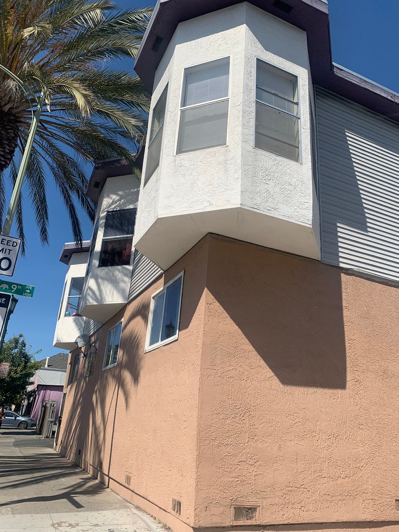 Oakland Apartment: 848 International Blvd & 1405 & 1409 9th Ave.