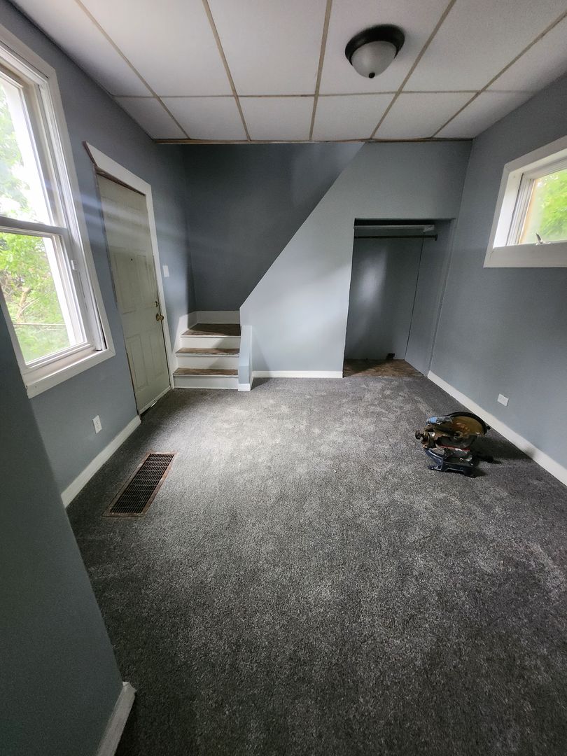 1 bedroom west side 