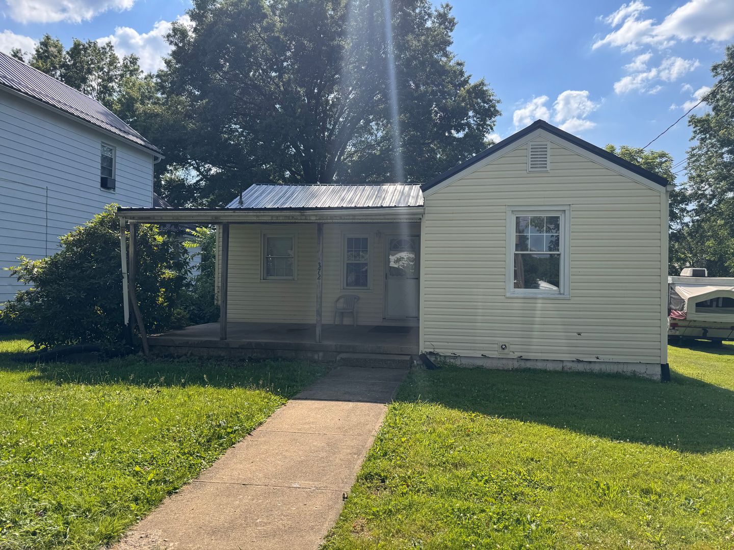 2 Bedroom Home For Rent