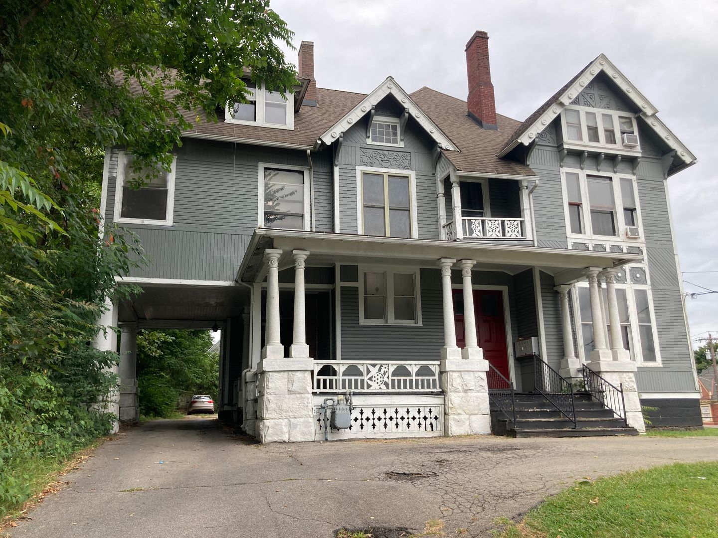 New Castle Apartment: 306 N Jefferson St