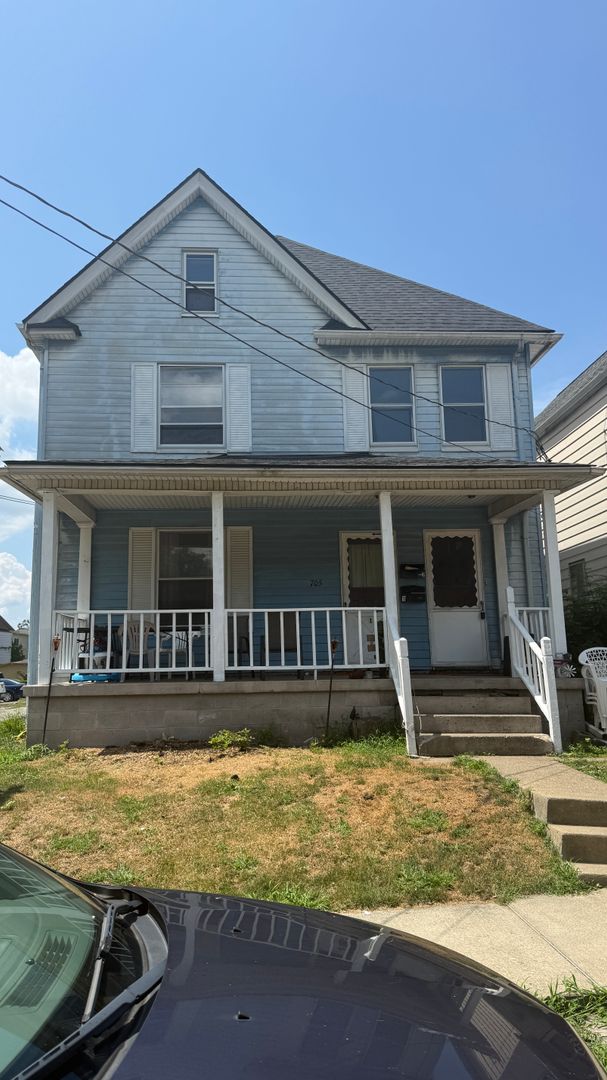 705 Carlisle  2