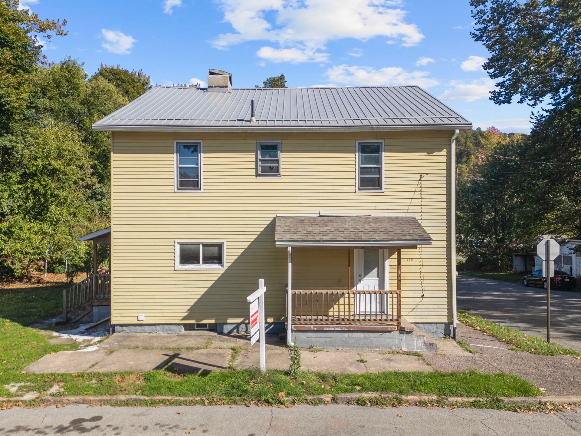 120 15th St. Beaver Falls Pa 15010