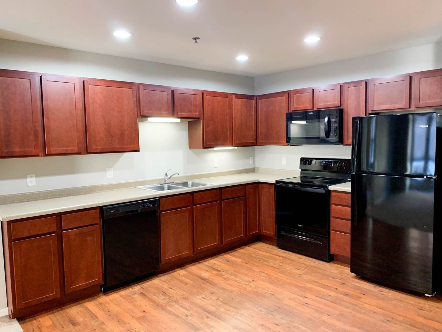 Fargo Apartment: 630 1st Ave N