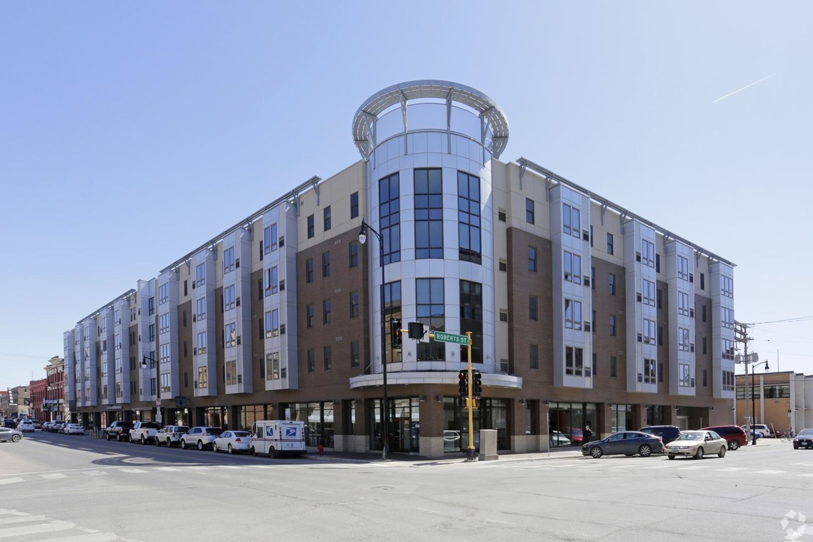 Fargo Apartment: 630 1st Ave N