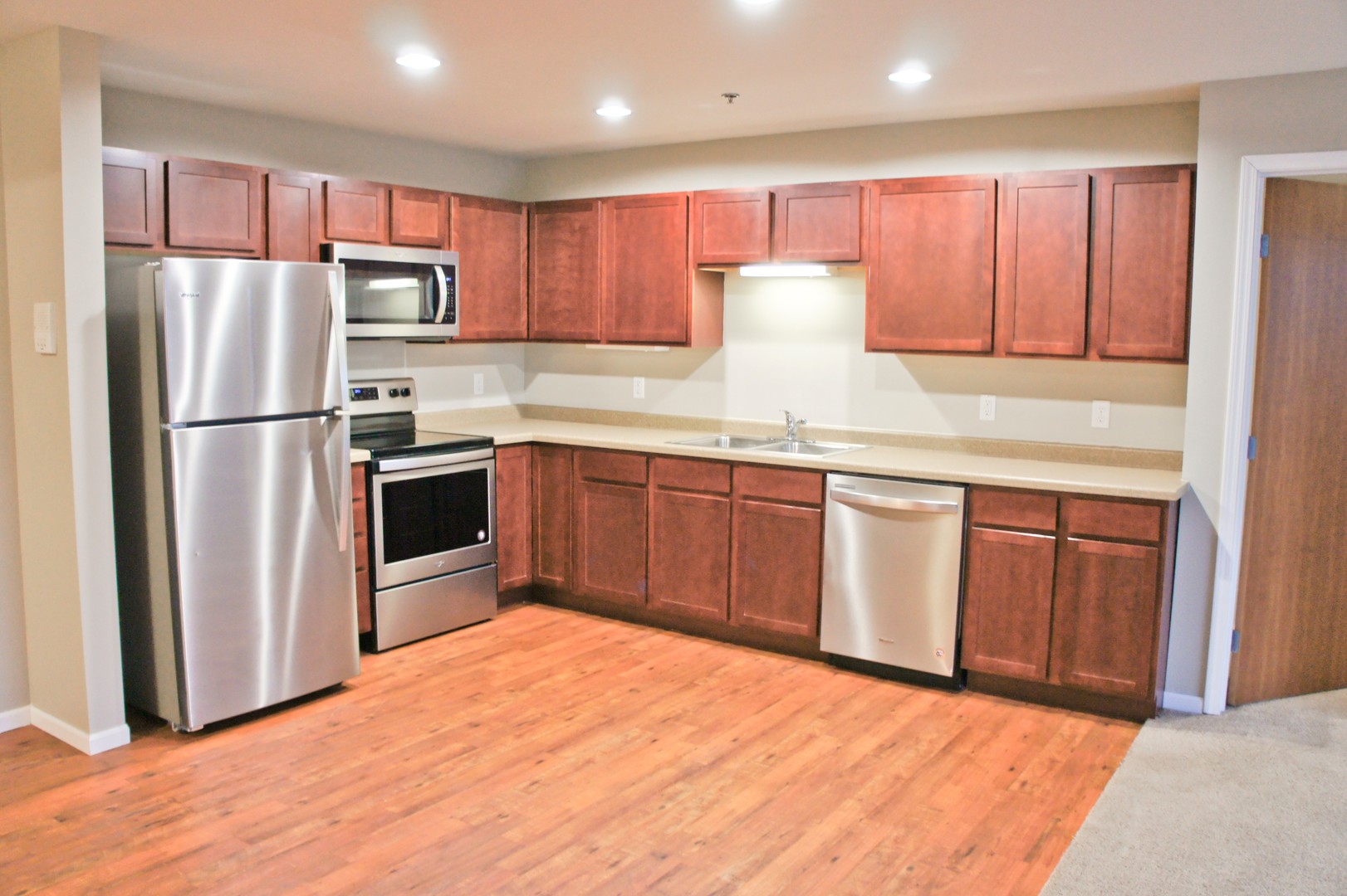 Fargo Apartment: 630 1st Ave N