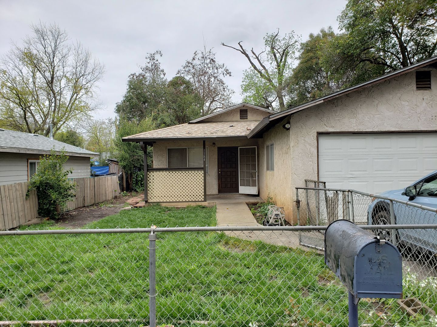 Chico House: 1184 E 10th St