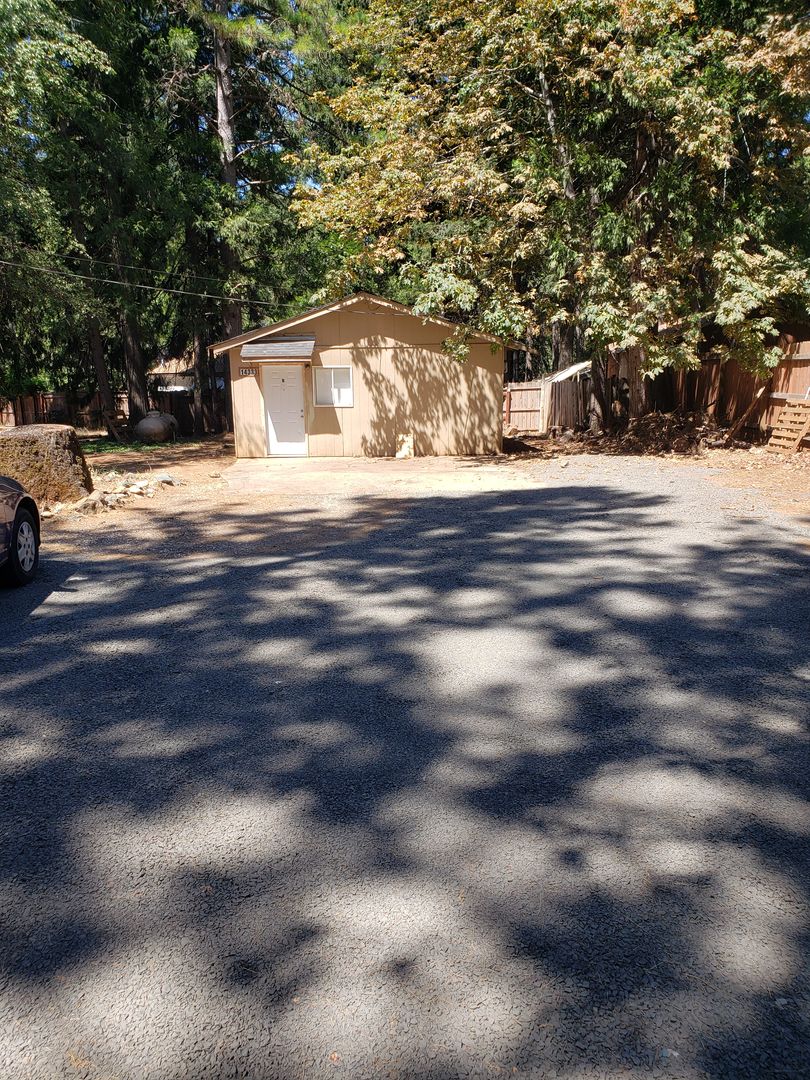 Magalia Apartment: 14333 Skyway