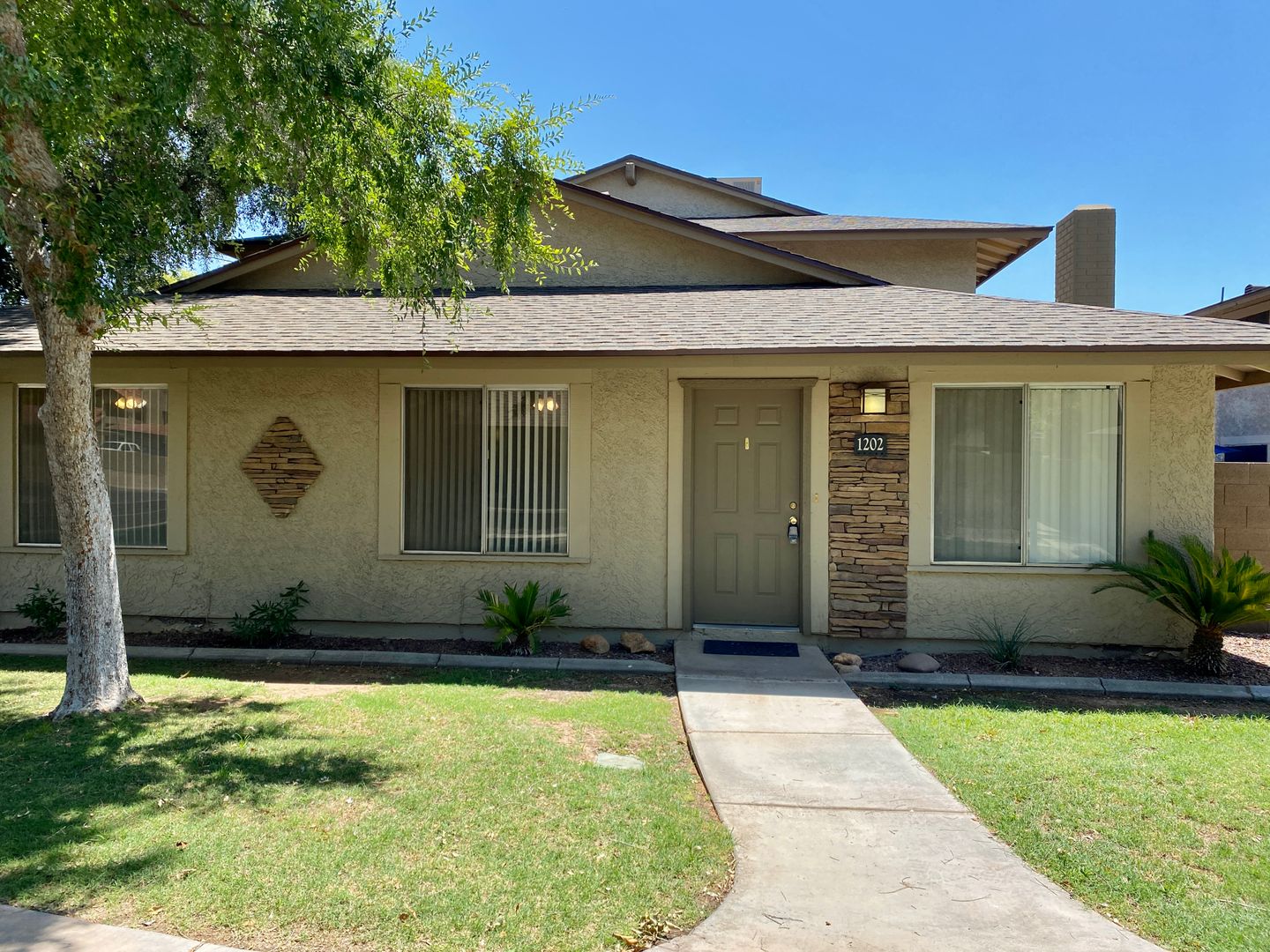 Scottsdale House: 1202 N 85th Place