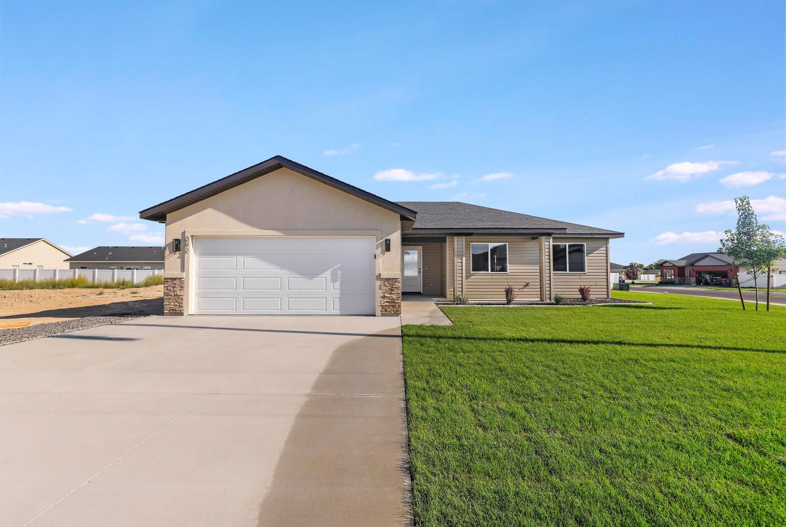 Twin Falls House: 392 Rock Dove Loop