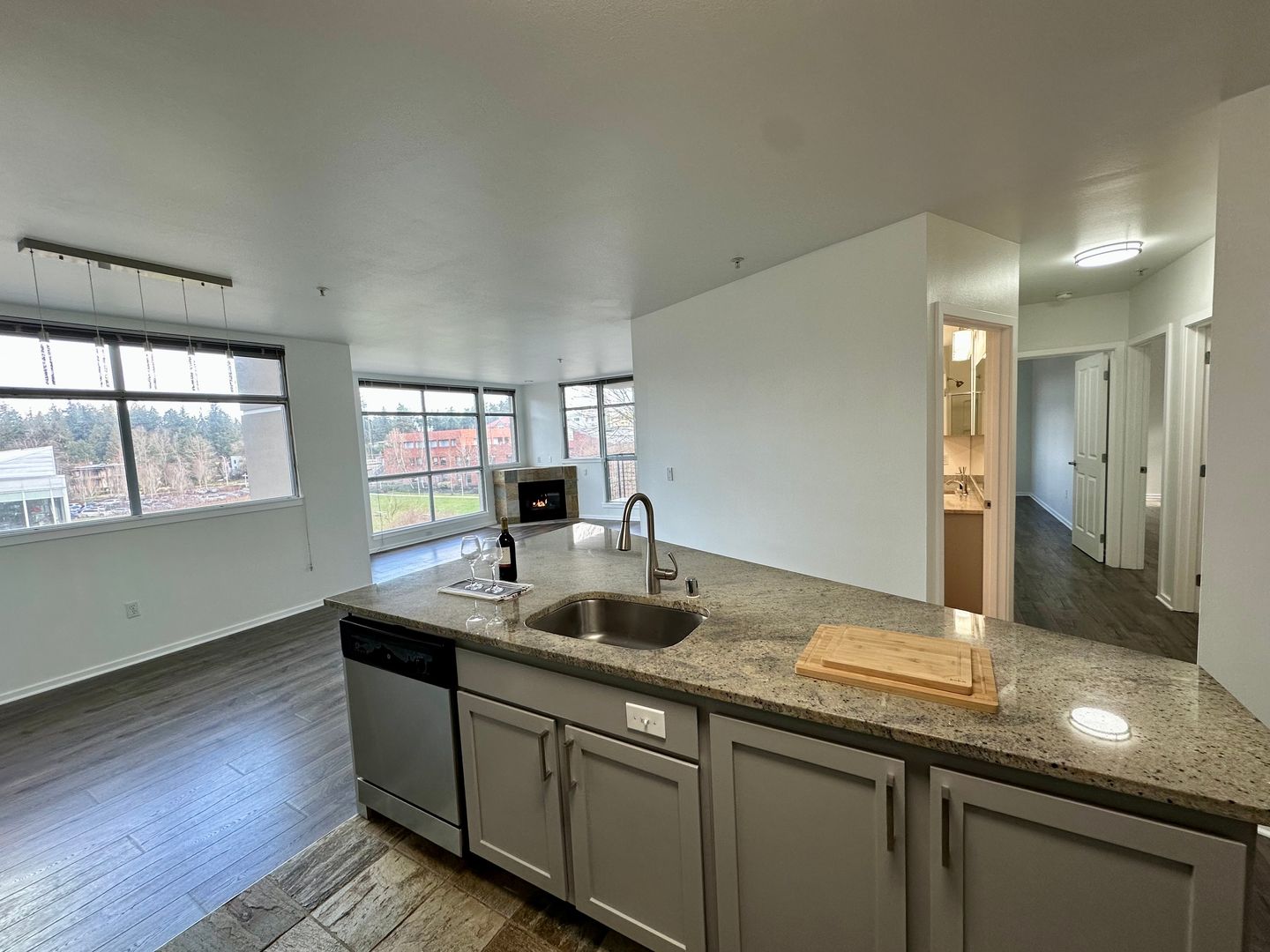 Bellevue Apartment: 900 108th Ave NE