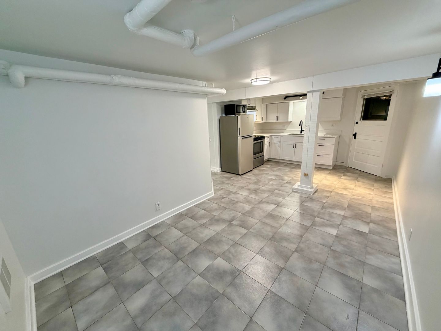 Seattle Apartment: 511 Malden Ave E