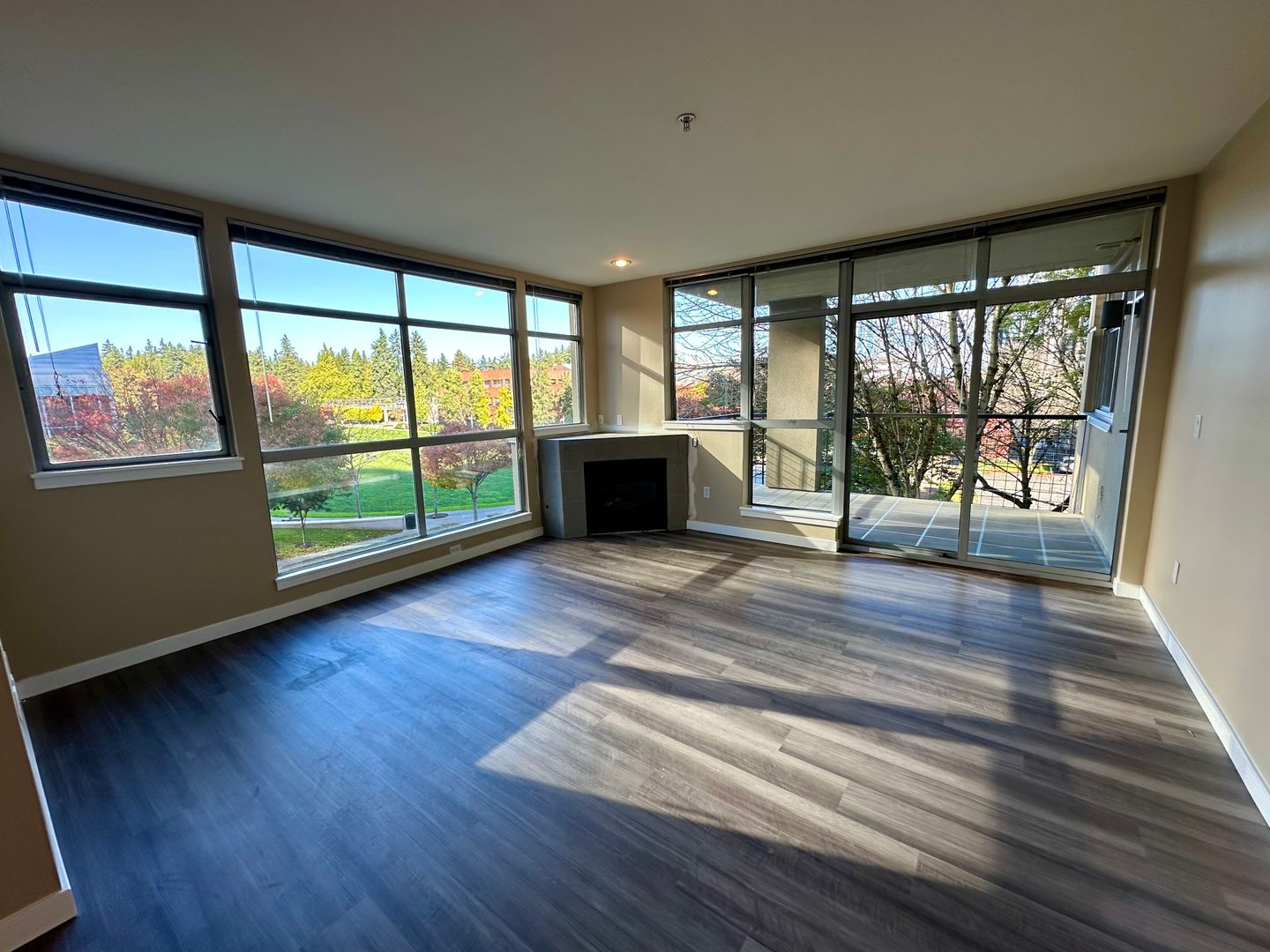 Bellevue Apartment: 900 108th Ave NE