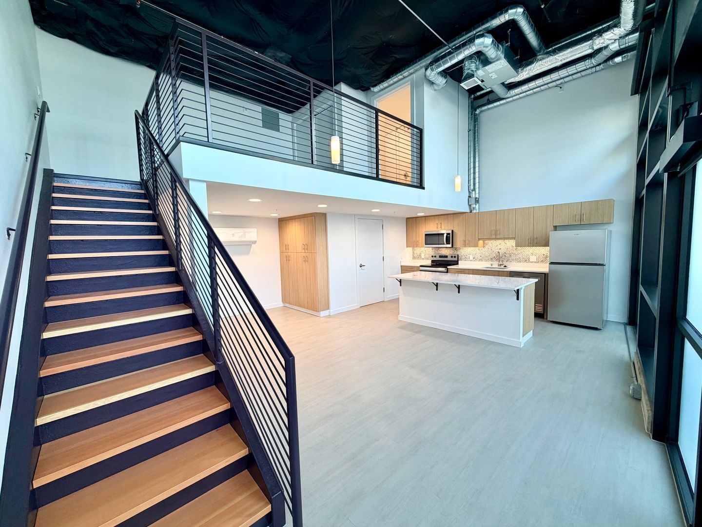 Seattle Apartment: 222 Queen Anne Ave N