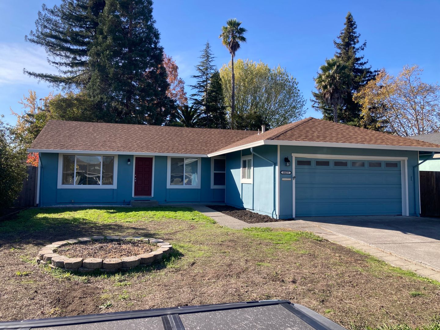 Cotati House: 8419 Lakewood Ave