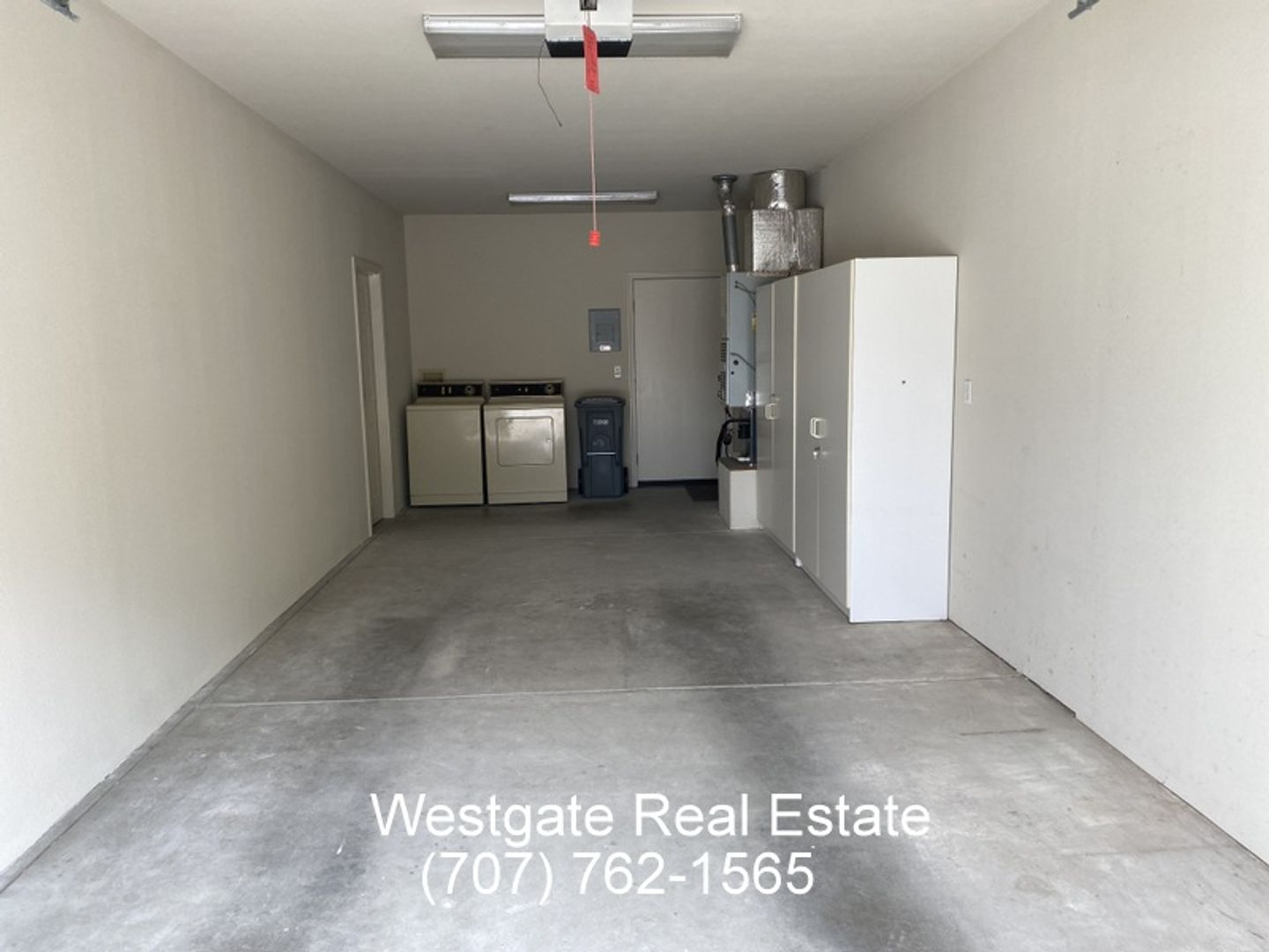 Petaluma House: 180 Rock Rose Ln