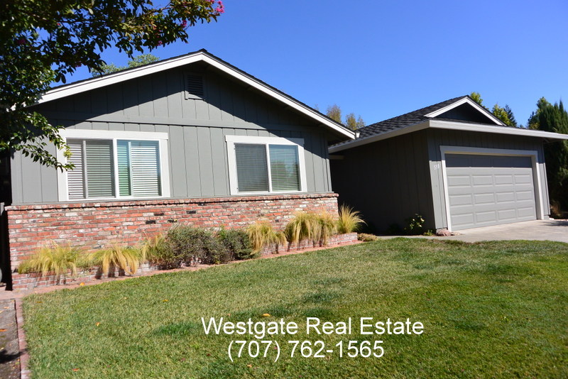 Sonoma House: 530 Chase Street