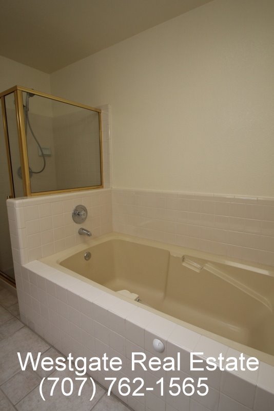 Petaluma House: 1439 Morning Glory Drive