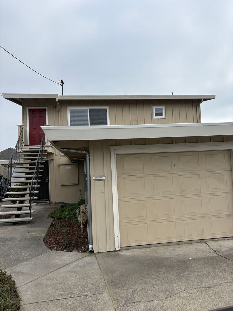 Petaluma Apartment: 11, 13 and 15 Alma Court