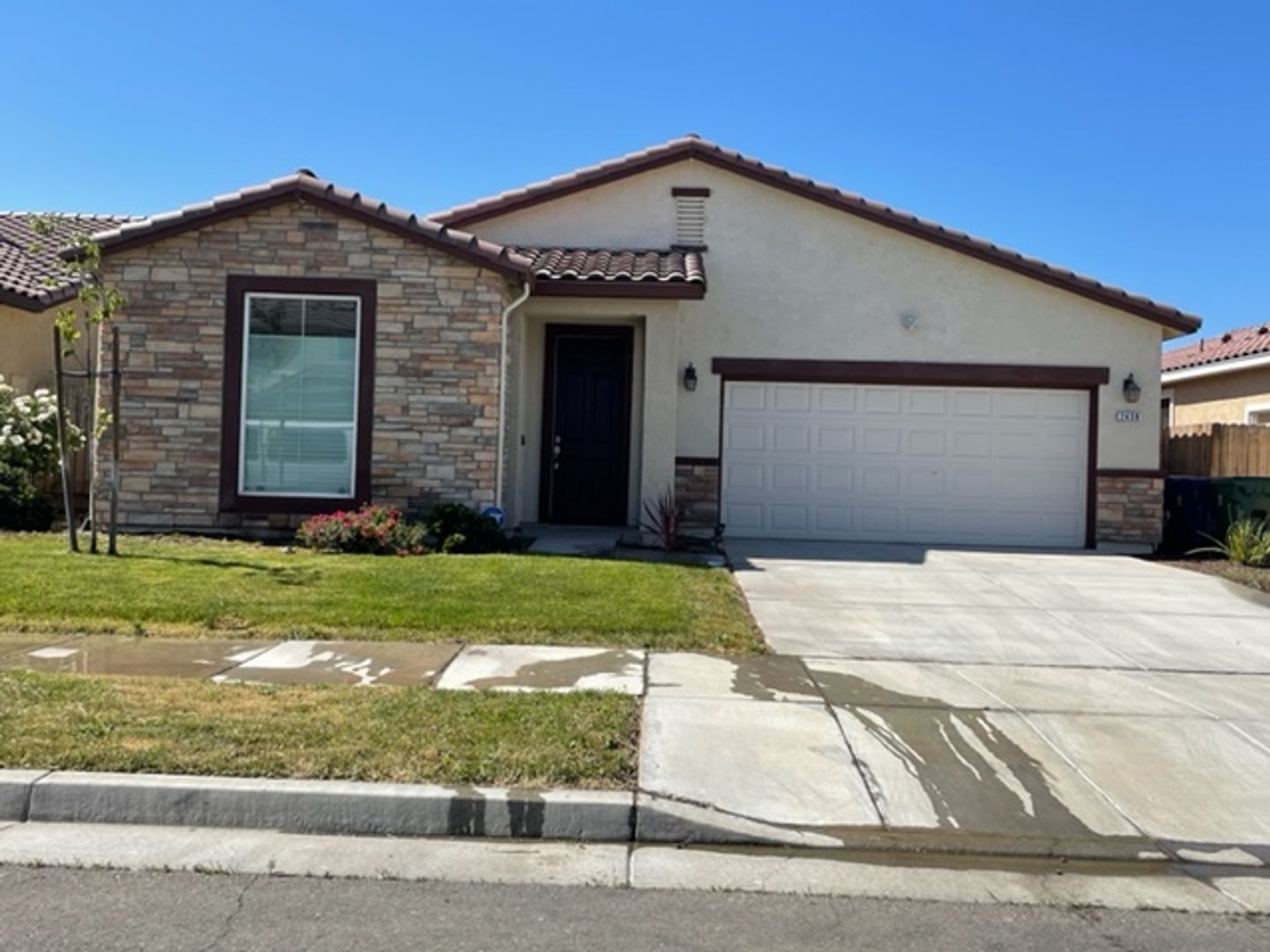 Los Banos House: 2438 N Rockcreek Dr
