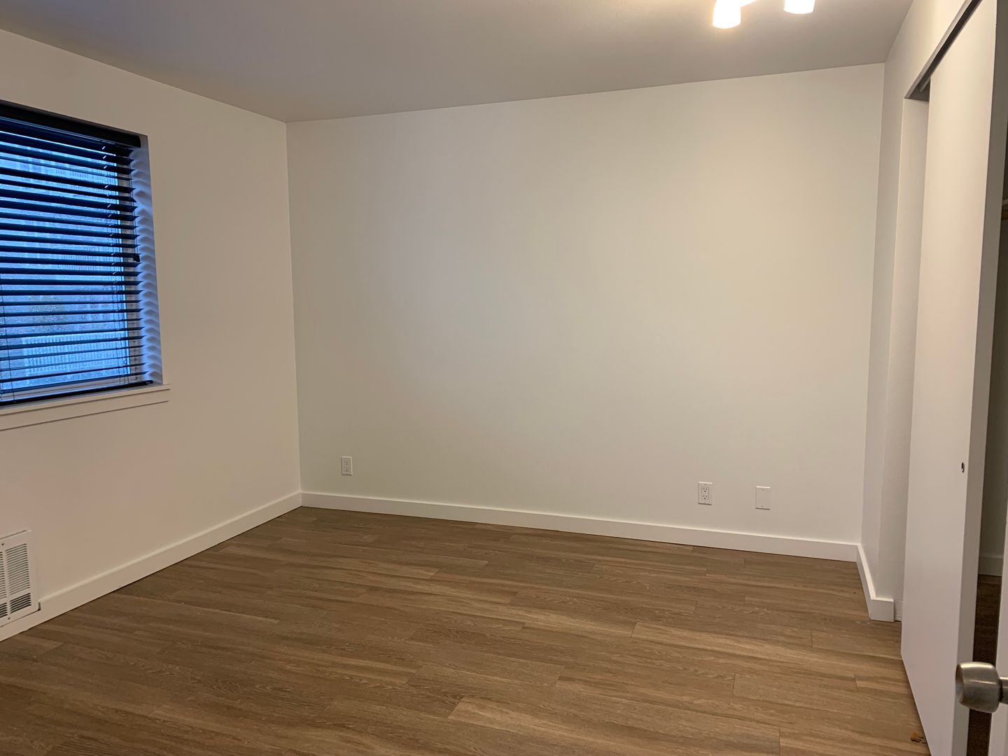 Seattle Apartment: 1233 Taylor Ave N