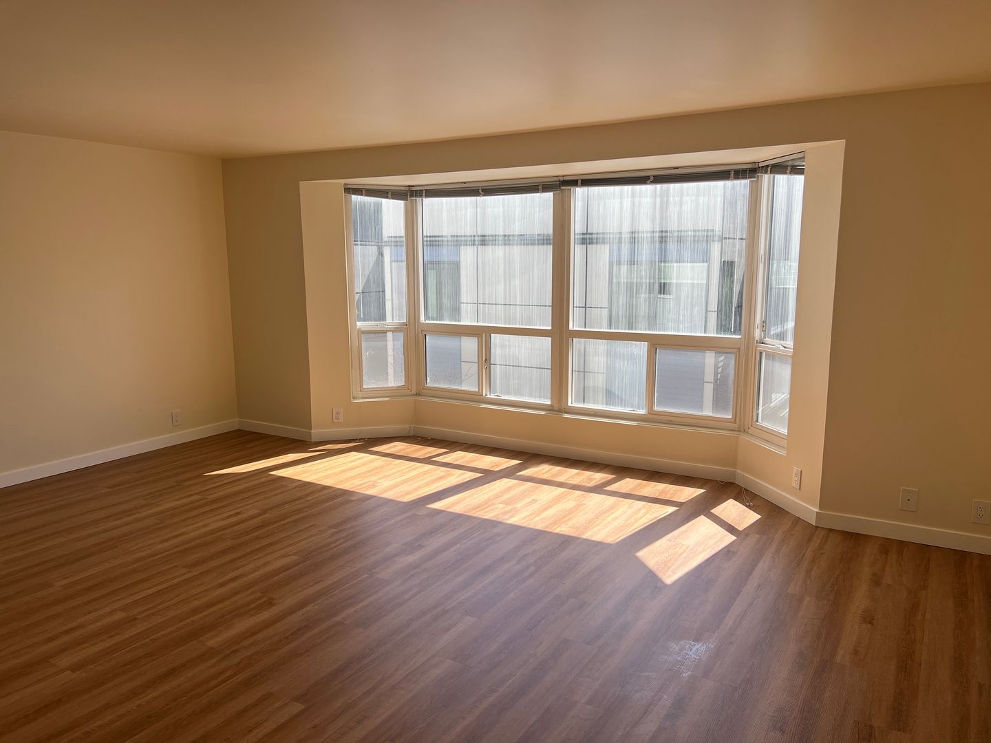 Seattle Apartment: 501 Highland Dr