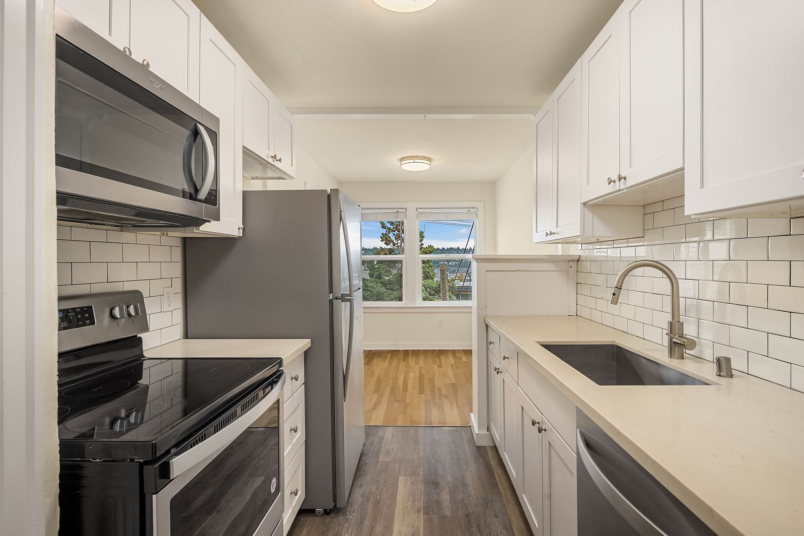 Seattle Apartment: 1105 5th Ave N