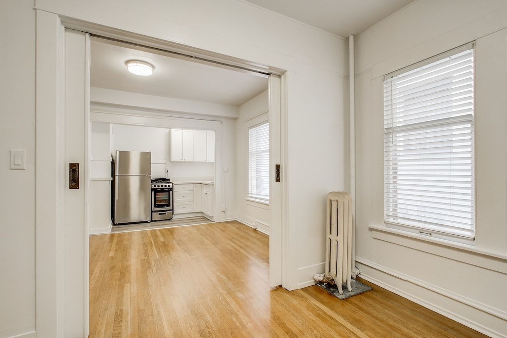 Seattle Apartment: 2014 4th Ave